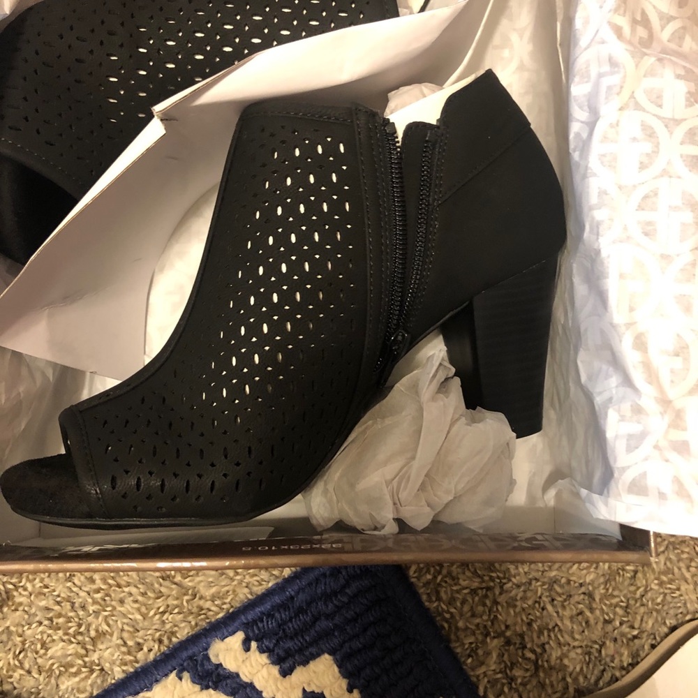 Black Peep toe booties